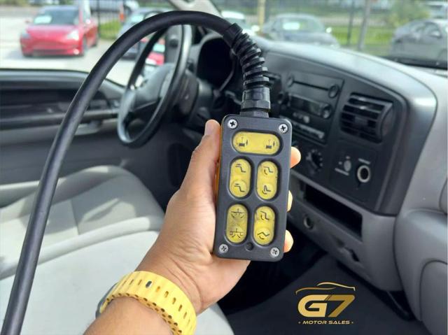 2006 Ford F-450 Base