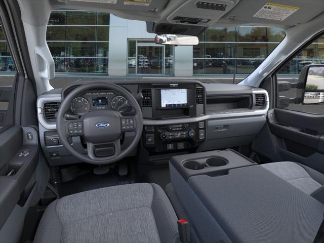 2025 Ford F-550 XL