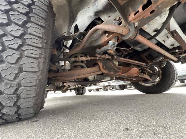 2001 Chevrolet Express Cutaway Base