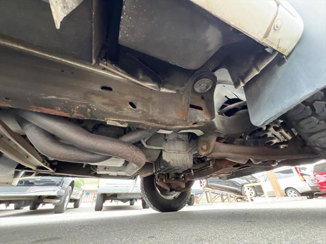 2001 Chevrolet Express Cutaway Base