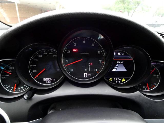 2016 Porsche Cayenne Standard