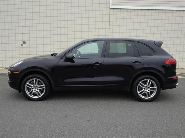 2016 Porsche Cayenne Standard