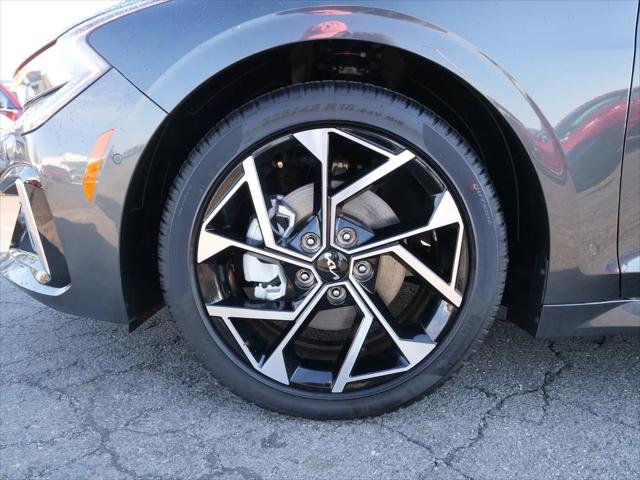 2025 Kia K5 EX