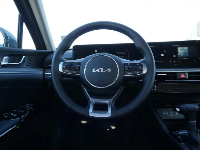 2025 Kia K5 EX