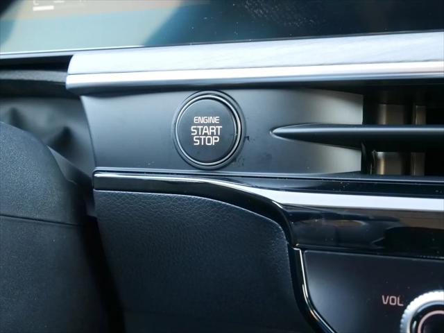 2025 Kia K5 EX