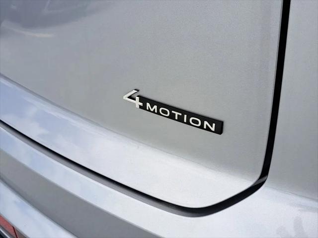2025 Volkswagen Atlas Cross Sport 2.0T SEL Premium R-Line