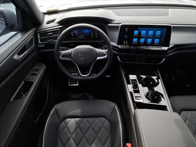 2025 Volkswagen Atlas Cross Sport 2.0T SEL Premium R-Line