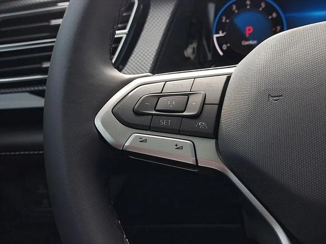 2025 Volkswagen Atlas Cross Sport 2.0T SEL Premium R-Line