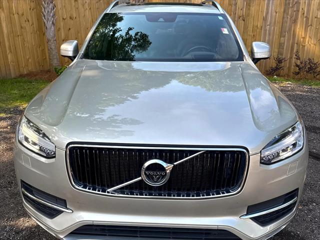 2017 Volvo XC90 T6 Momentum