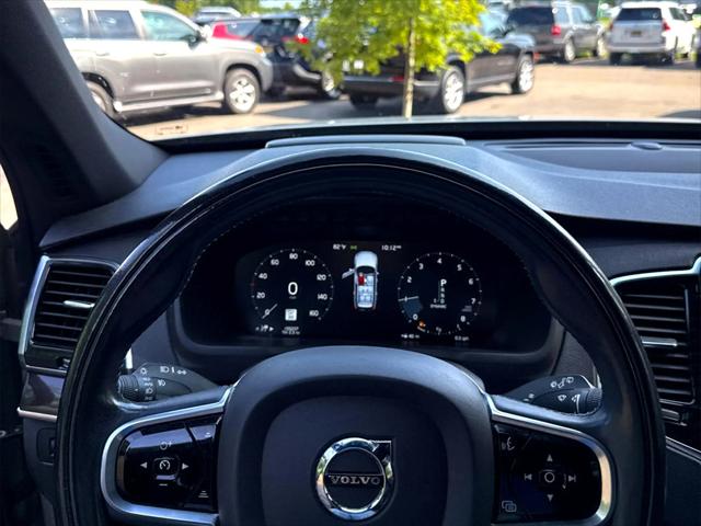 2017 Volvo XC90 T6 Momentum