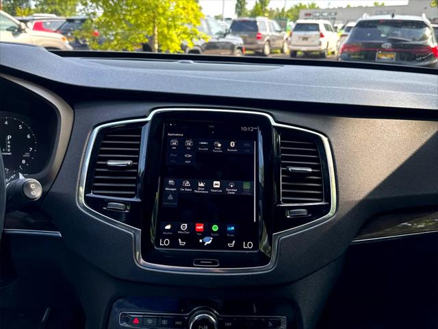 2017 Volvo XC90 T6 Momentum