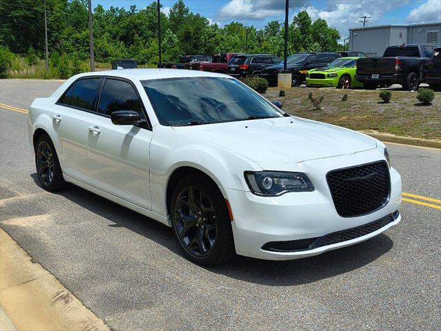2023 Chrysler 300 Touring