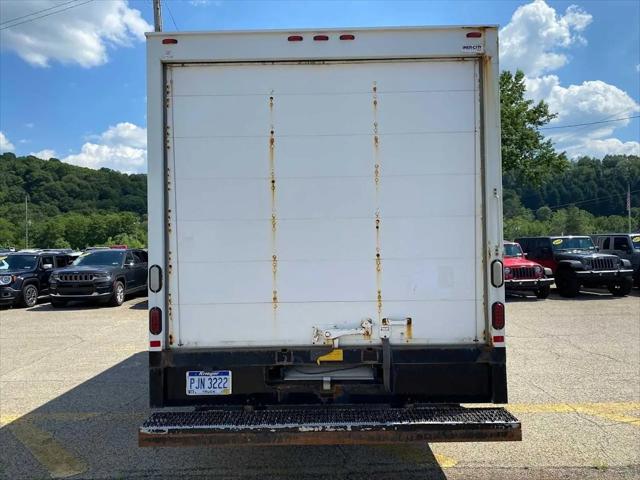 2017 Ford E-450 Cutaway E-450