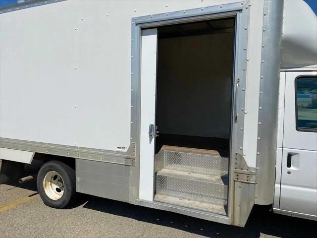 2017 Ford E-450 Cutaway E-450