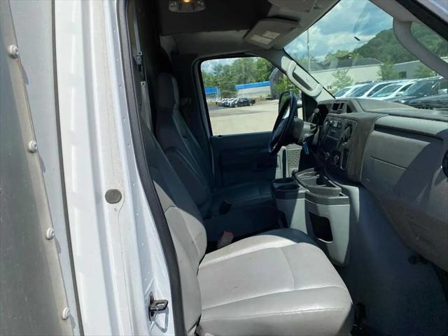 2017 Ford E-450 Cutaway E-450