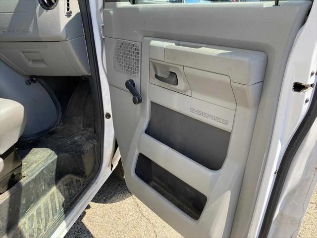 2017 Ford E-450 Cutaway E-450