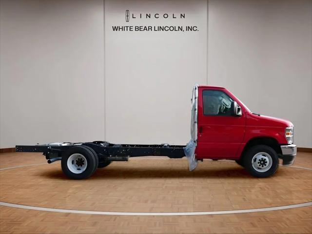 2026 Ford E-450 Cutaway E-Series Cutaway