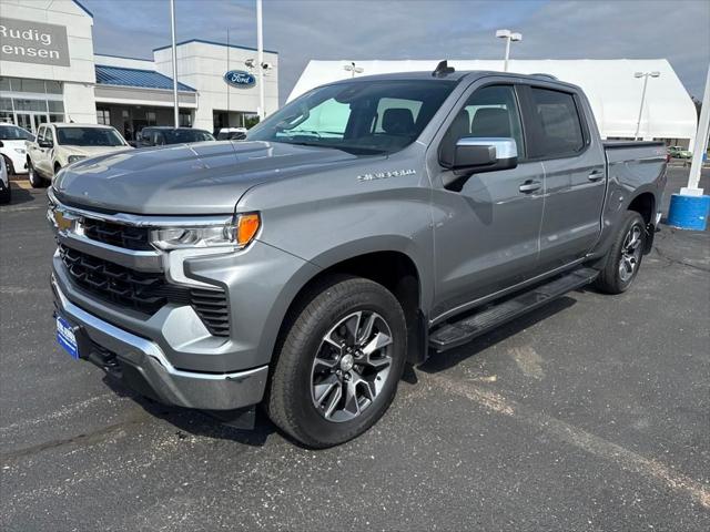 2023 Chevrolet Silverado 1500 4WD Crew Cab Standard Bed LT