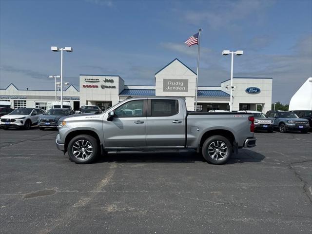 2023 Chevrolet Silverado 1500 4WD Crew Cab Standard Bed LT