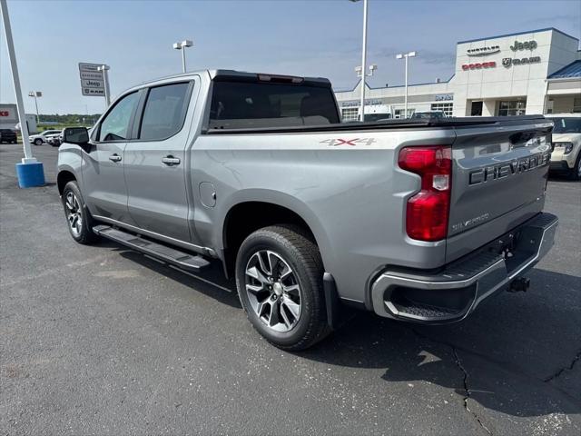 2023 Chevrolet Silverado 1500 4WD Crew Cab Standard Bed LT