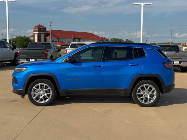 2023 Jeep Compass Latitude Lux FWD