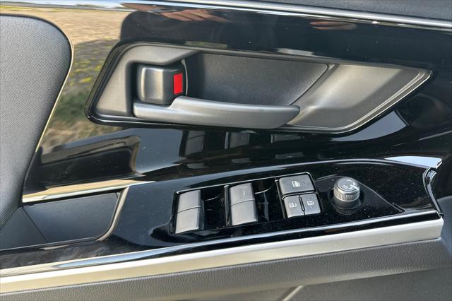 2025 Subaru Solterra Premium