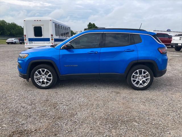 2023 Jeep Compass Latitude Lux FWD