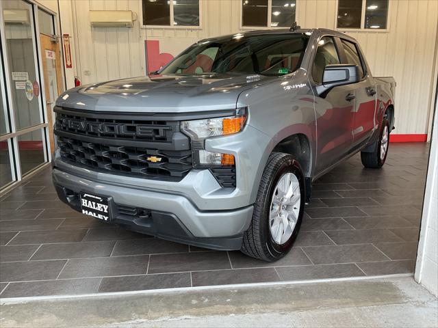 2025 Chevrolet Silverado 1500 4WD Crew Cab Short Bed Custom