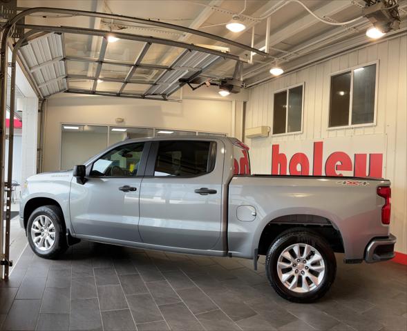 2025 Chevrolet Silverado 1500 4WD Crew Cab Short Bed Custom
