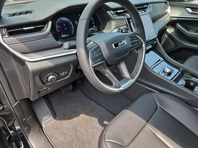 2025 Jeep Grand Cherokee L Limited 4x4
