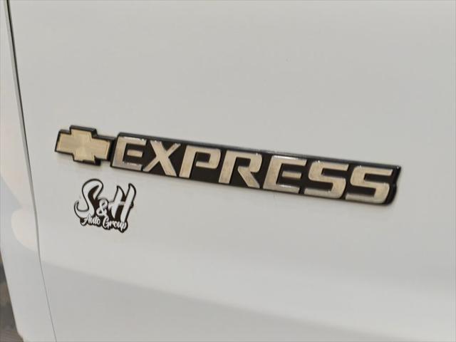 2018 Chevrolet Express LT
