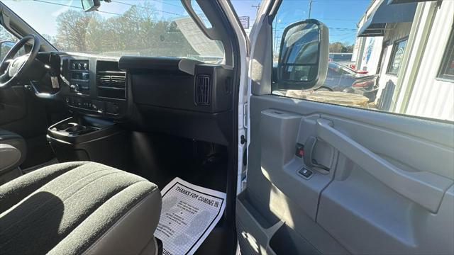 2023 Chevrolet Express Cargo Van RWD 2500 Regular Wheelbase WT