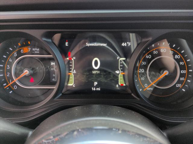 2025 Jeep Wrangler 4-Door Sahara 4x4