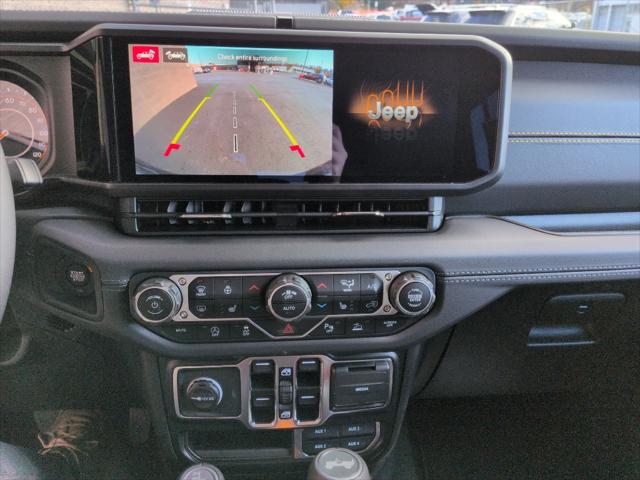 2025 Jeep Wrangler 4-Door Sahara 4x4