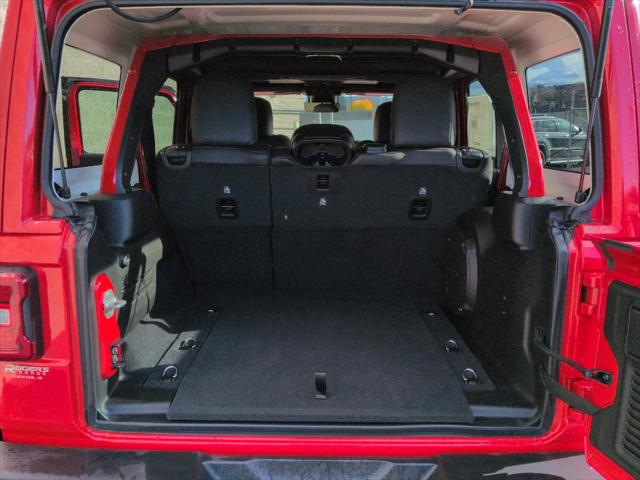 2025 Jeep Wrangler 4-Door Sahara 4x4
