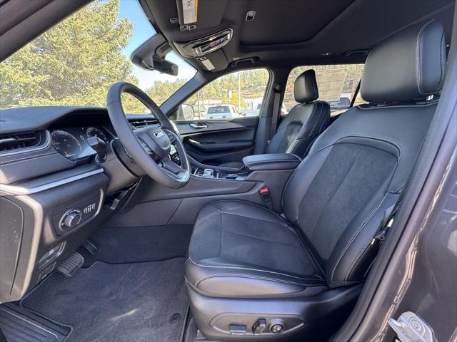2025 Jeep Grand Cherokee L Altitude X 4x4