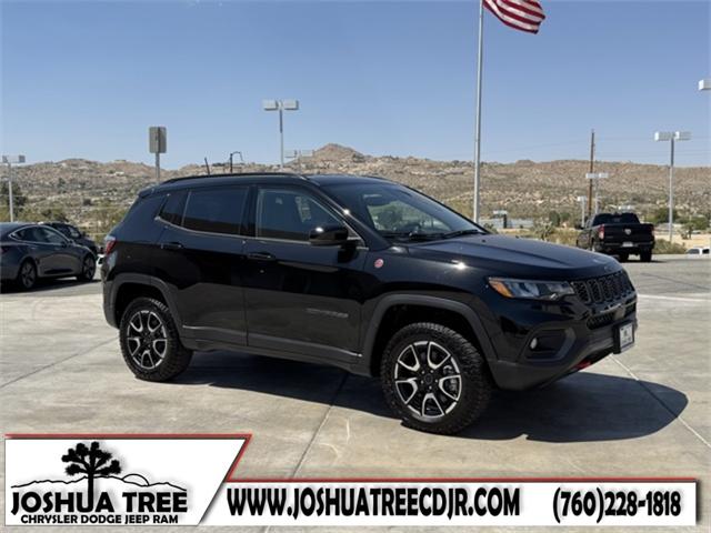 2025 Jeep Compass COMPASS TRAILHAWK 4X4