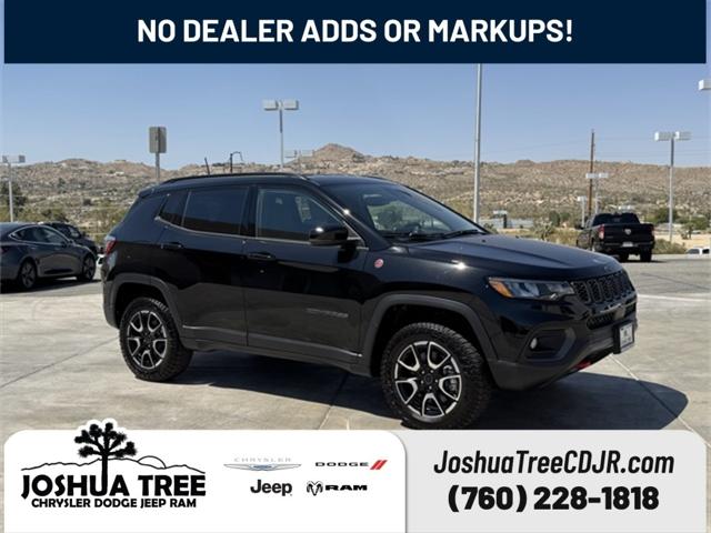 2025 Jeep Compass COMPASS TRAILHAWK 4X4