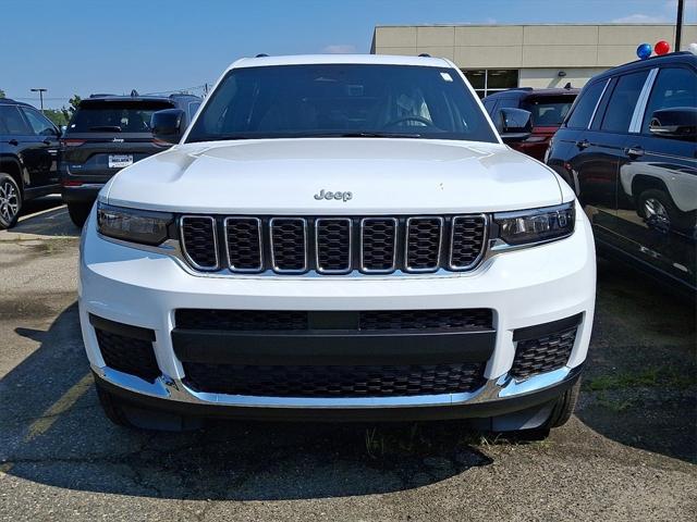 2025 Jeep Grand Cherokee GRAND CHEROKEE L LAREDO X 4X4