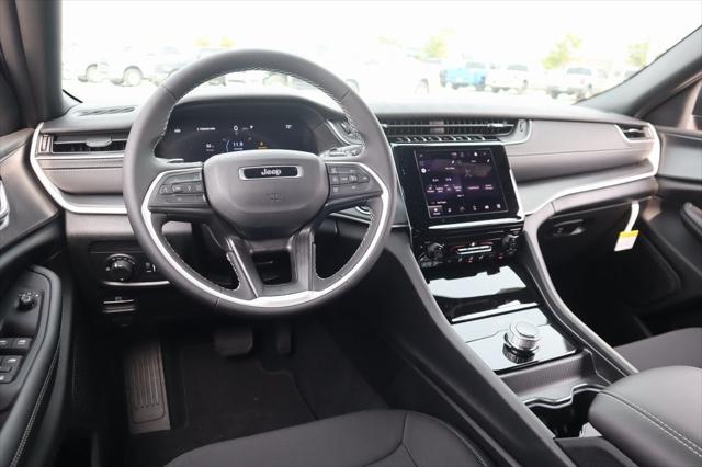 2025 Jeep Grand Cherokee GRAND CHEROKEE L LAREDO 4X2