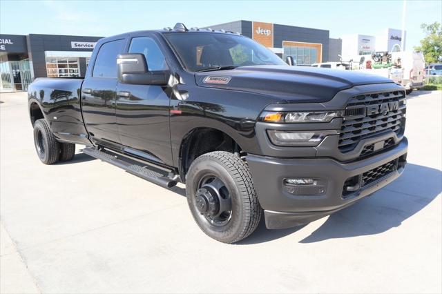 2025 RAM Ram 3500 RAM 3500 TRADESMAN CREW CAB 4X4 8 BOX