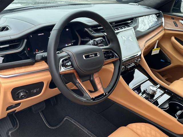 2025 Jeep Grand Cherokee GRAND CHEROKEE L SUMMIT RESERVE 4X4
