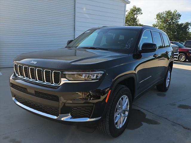 2025 Jeep Grand Cherokee GRAND CHEROKEE L LAREDO X 4X2