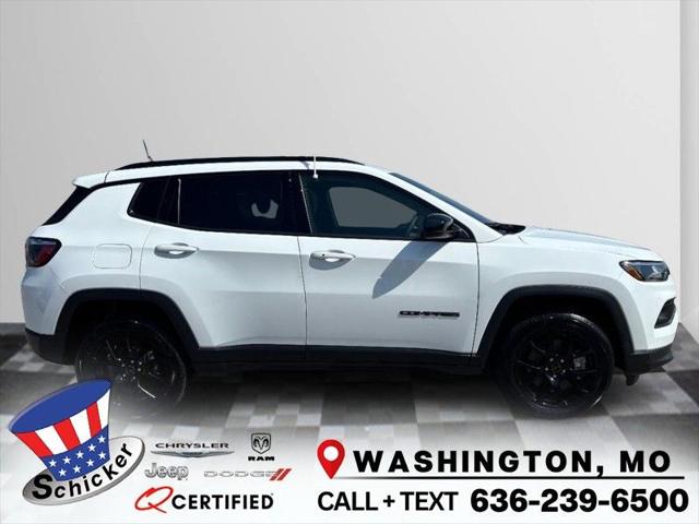 2025 Jeep Compass COMPASS LATITUDE 4X4