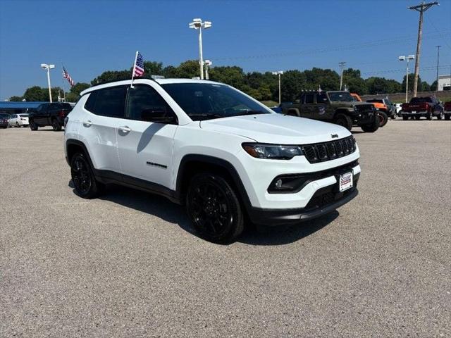 2025 Jeep Compass COMPASS LATITUDE 4X4