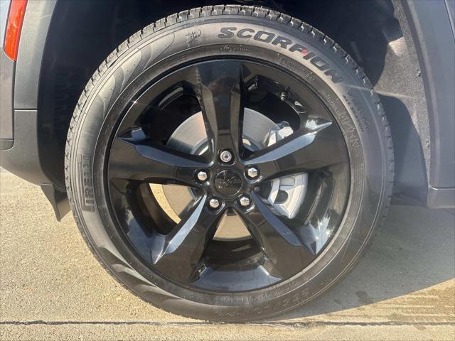 2025 Jeep Grand Cherokee GRAND CHEROKEE L LIMITED 4X2