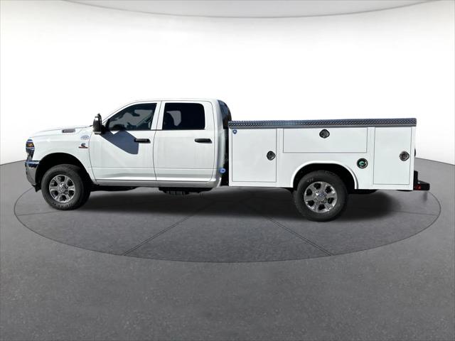 2025 RAM Ram 3500 Chassis Cab RAM 3500 TRADESMAN CREW CAB CHASSIS 4X4 60 CA