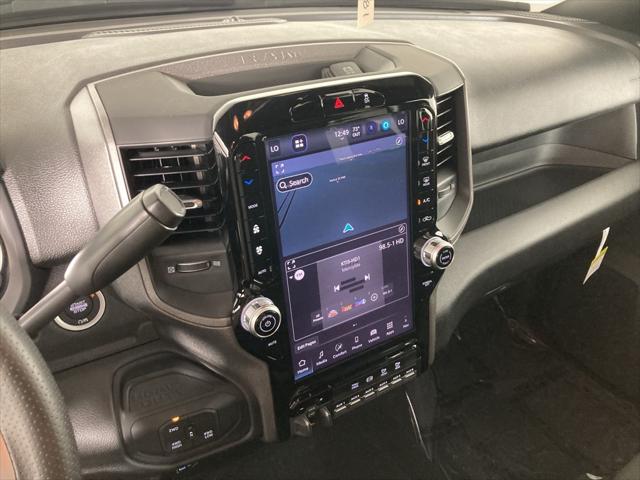 2025 RAM Ram 3500 RAM 3500 TRADESMAN CREW CAB 4X4 64 BOX