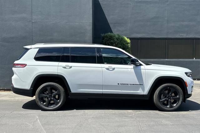 2025 Jeep Grand Cherokee GRAND CHEROKEE L ALTITUDE X 4X2