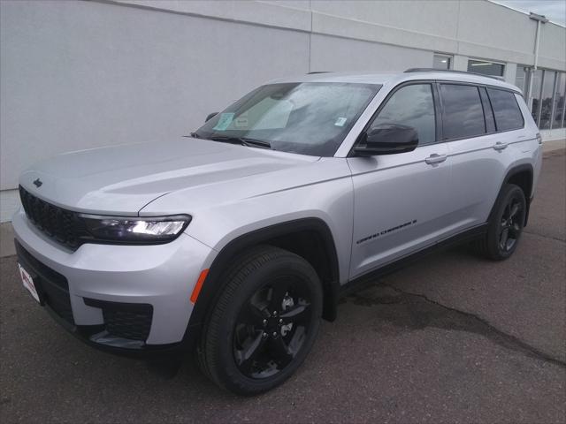 2025 Jeep Grand Cherokee GRAND CHEROKEE L ALTITUDE 4X4